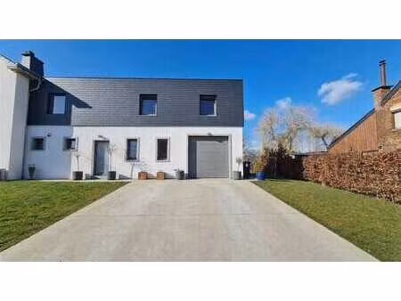 maison rénovée 3 chambres avec jardin et garage