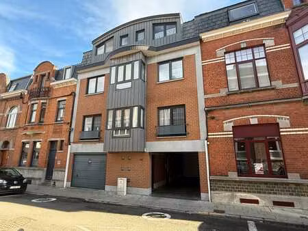 appartement 1 chambre en mezzanine - braine-le-comte