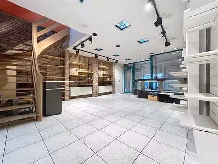 habitation avec commerce et garage