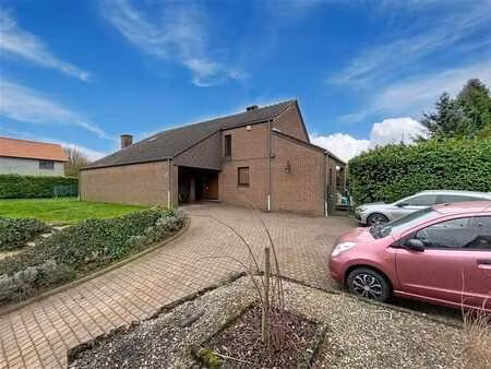 superbe villa au coeur de nalinnes ± 280 m² habitables
