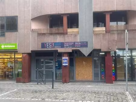 immeuble commercial■ecaussinnes