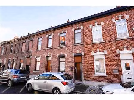 charmante maison 2 façades avec jardin !