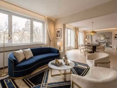 269 m² à rénover au cœur de la toison d’or