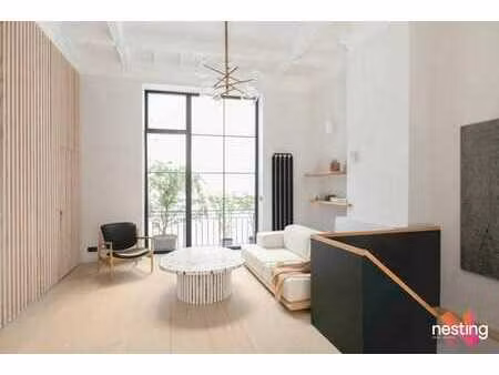 magnifique appartement 2 chambres + studio et cour  entièrem