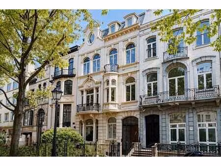 molière  magnifique hôtel particulier avec grand jardin sud