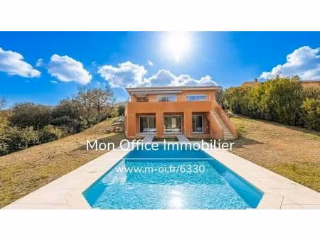 référence : 6330-vsi - maison 5 pièces avec piscine dans résidence sécurisée