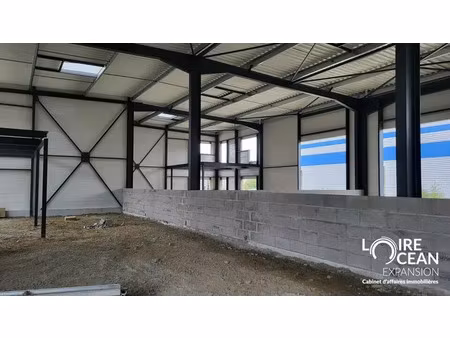 local d'activite - entrepôt a vendre