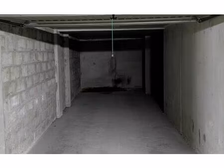 stationnement lyon 7 52 m² t- à vendre  45 000 €