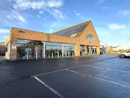 instapklare kantoorruimte van 278 m² op commerciële topli...