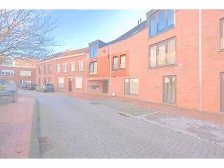 recent app. met 2 slpks  prachtig terras en staanplaats!