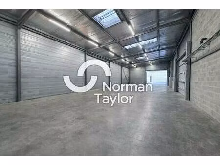 local d'activités à louer