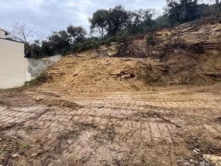 terrain constructible viabilisé à vendre