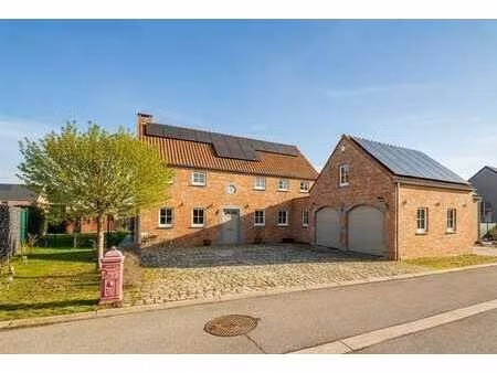 splendide villa comme neuve 5 ch et jardin