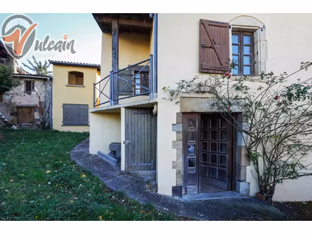 maison de bourg à rénover  avec terrasses