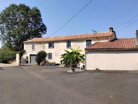 vente maison piscine à antigny (85120) : à vendre piscine / 220m² antigny
