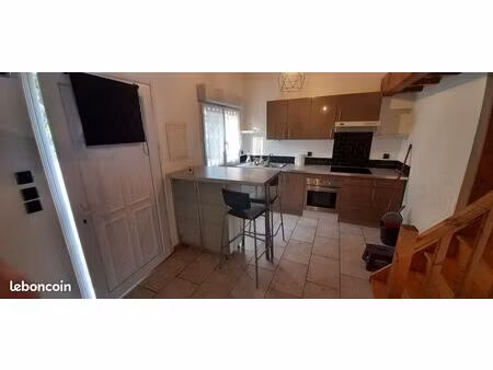 loue t2 les pennes mirabeau