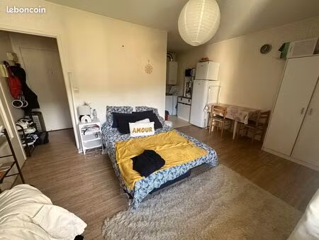 studio meublé plein centre-ville