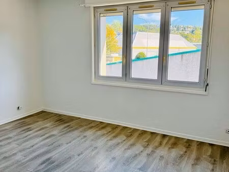 bureau local st priest en jarez