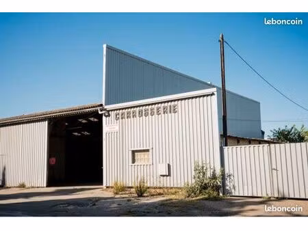 location garage entrepôt