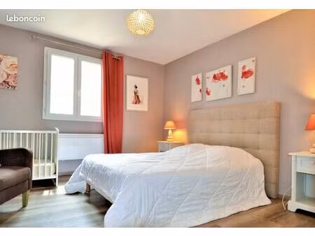 maison 75 m2  2 ch  jardin  piscine