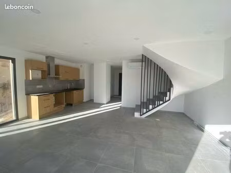 location villa t5 neuve - 99m2 - jardin