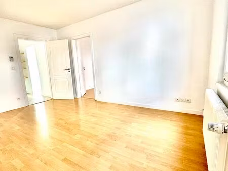 immeuble - 4 lots + jardin + stationnement