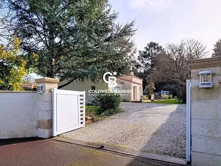 maison plain pied commerces et services à pied