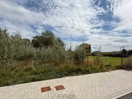 te koop  zuidelijk gericht perceel bouwgrond (797m²) te o...