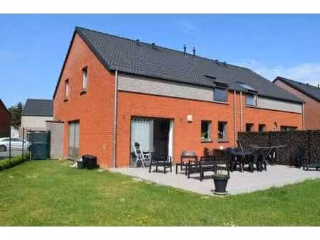 maison 3 façades sise sur 5 ares 67 ca