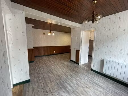 location appartement 2 pièces 48 m² à saint-yrieix-la-perche (87500)