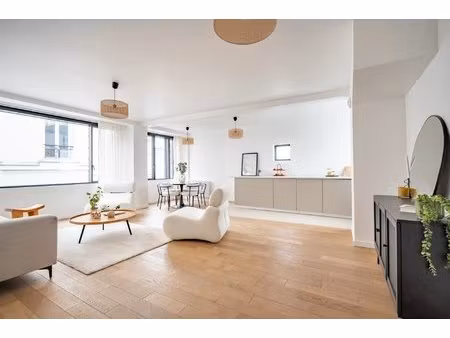 paris 4th district – an ideal pied a terre with id 2885892745