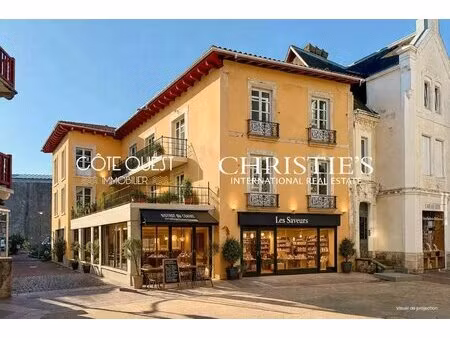 84 rue gambetta  saint-jean-de-luz  new aquitaine  france with id 367881001