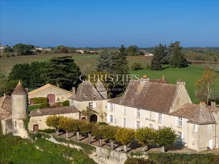 near saint-emilion - exceptional historic château surrounded by 112 ha including park with