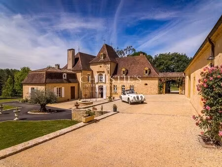 for sale manor house in dordogne with lake with id 353020602