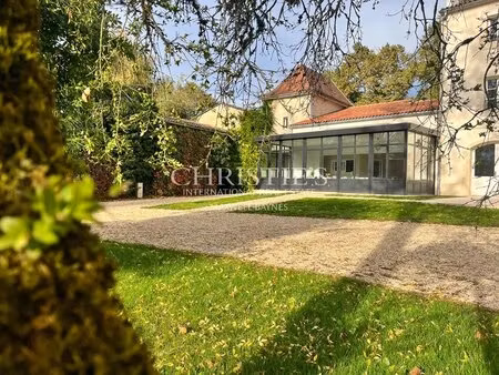 prime and rare vineyard estate in the heart of the renowned and highly sought after appell