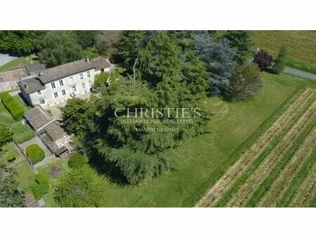 attractive 10-hectare vineyard estate with 2 houses - aoc castillon côtes de bordeaux with
