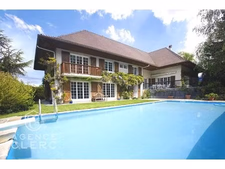 annecy le vieux   character property with clear lake view with id 3284287113