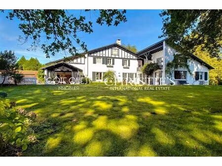 for sale bayonne/bassussarry - a labourdine-style farmhouse with id 3685262535