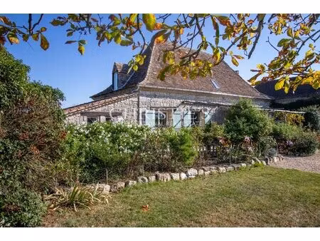 three perigordine houses  barns and stables set within 20 hectares of countryside with id 