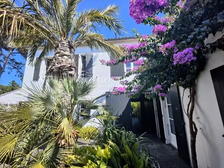 les portes-en-re - atypical  landscaped family home a few minutes from the beach with id 3