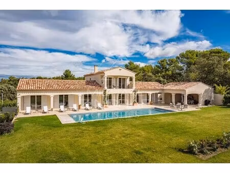 ménerbes - luxury neo-provençal villa with id 276023124