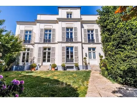montfort l’amaury centre – an elegant family home with id 2885944494