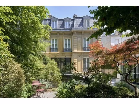paris 16th district – a magnificent private mansion with id 2886114586