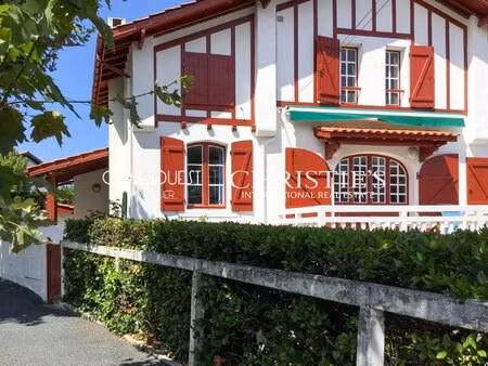 for sale saint-jean-de-luz - a 5-bed villa in the aice errota neighbourhood with id 368422