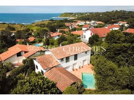 for sale saint-jean-de-luz - villa with swimming pool with id 3684825401
