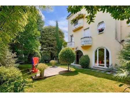 sèvres – brancas - a 4/5 bed period property with id 2886111613