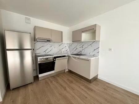 location appartement 3 pièces 64 m² à fleury-les-aubrais (45400)