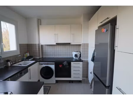 le port-marly - apt 4 pièces de 80m2 avec une grande cave.