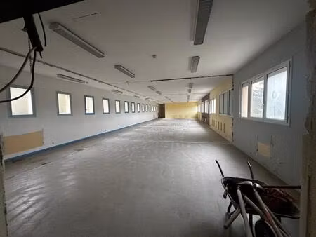 appartement plateau de 75m2 - saint genest malifaux - a renover