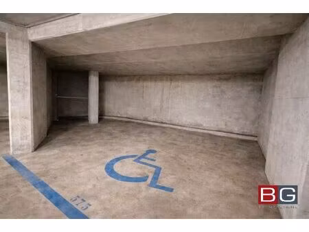 vente garage 32 m² antibes (06600)